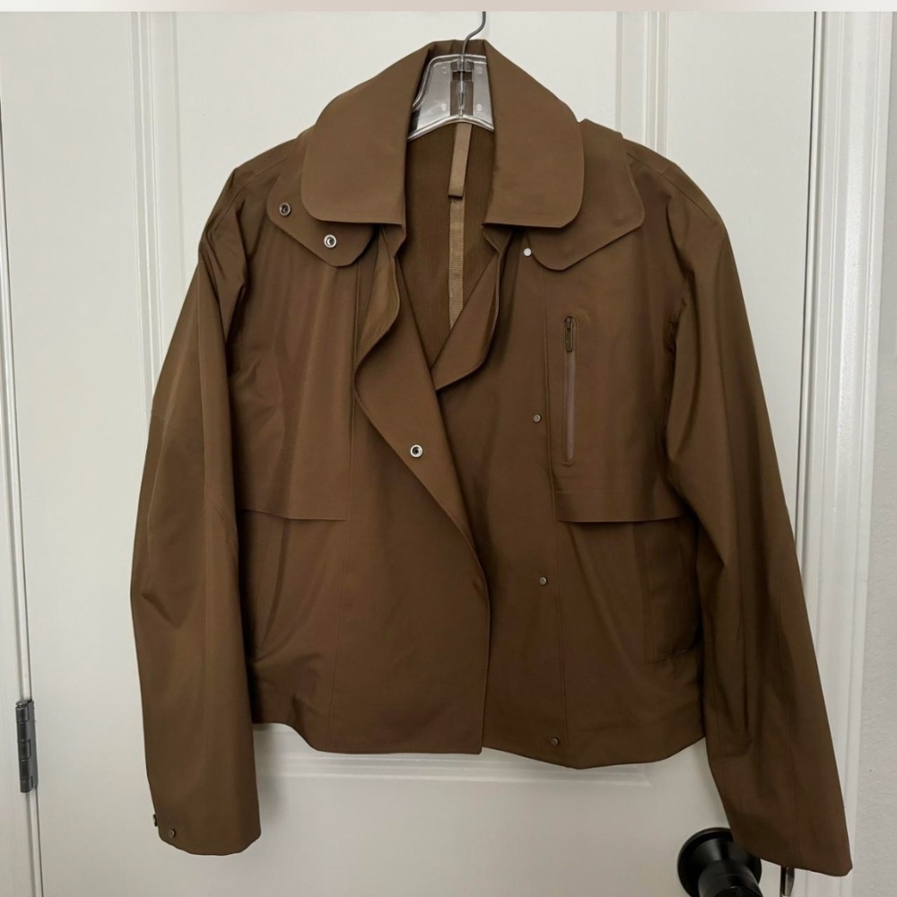 Lululemon Waterproof Cropped Trench Coat (Deep Artifact)
